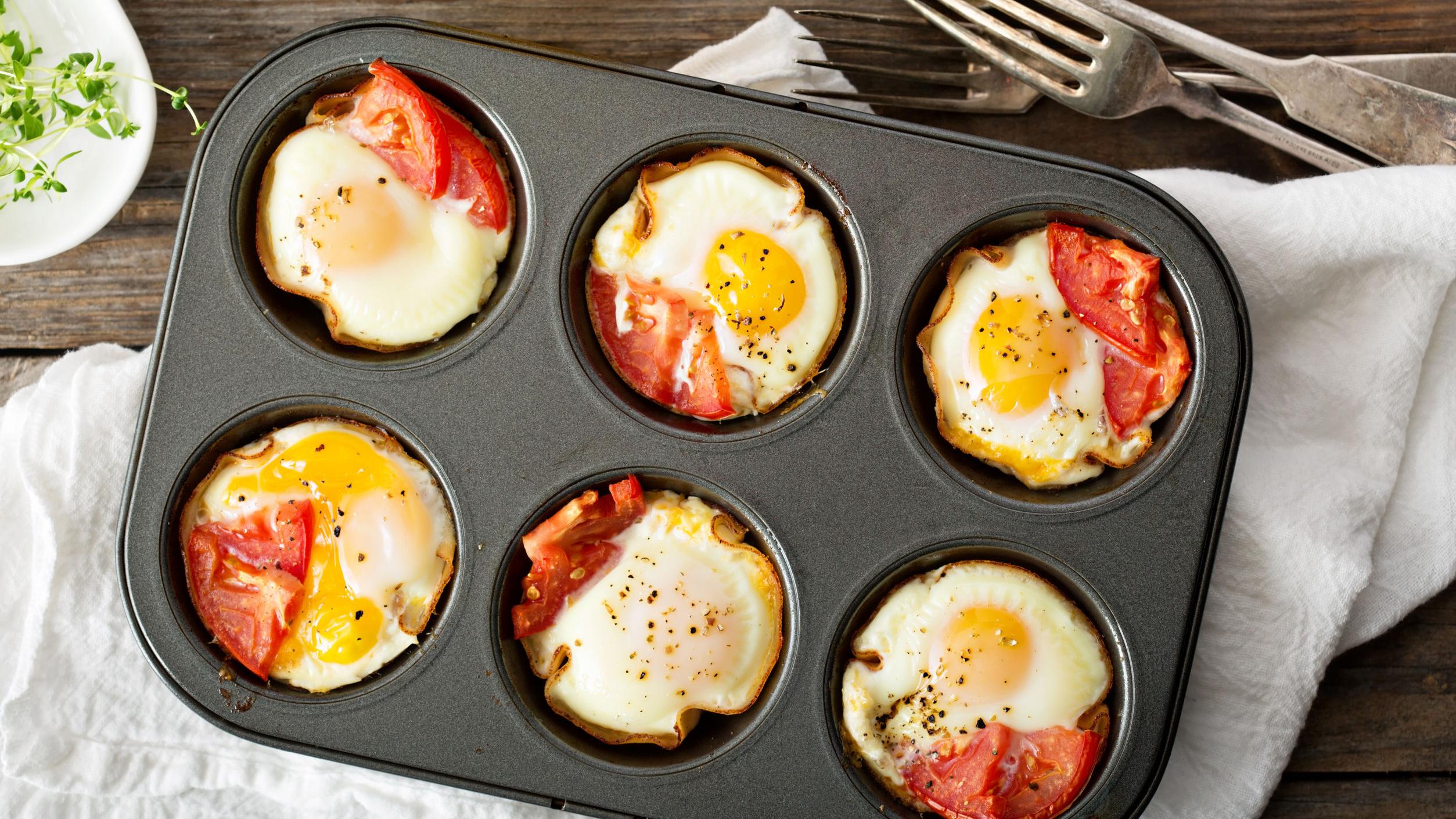Baked Egg & Bacon Cups Atkins Low Carb Diet
